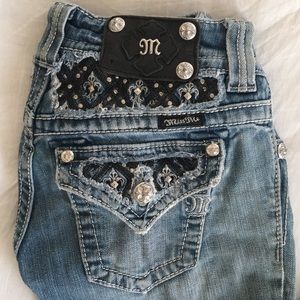 Miss Me Medium Wash Straight Leg Denim Size 25